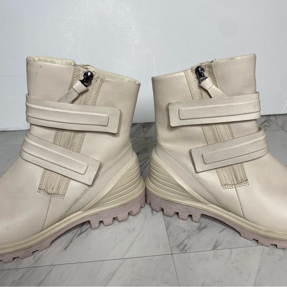 Ecco Tredtray Moto Bootie 7 - 7 1/2 - Picture 9 of 16